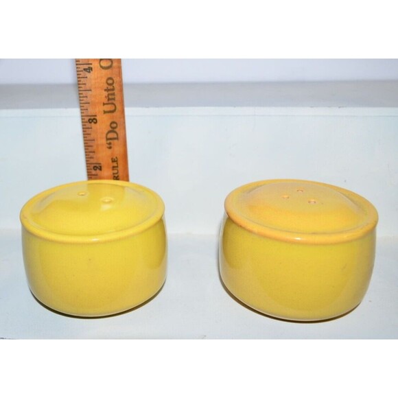 Vtg Metlox Poppytrail Colorstax Yellow Salt & Pepper Shakers Set MCM - Picture 4 of 7